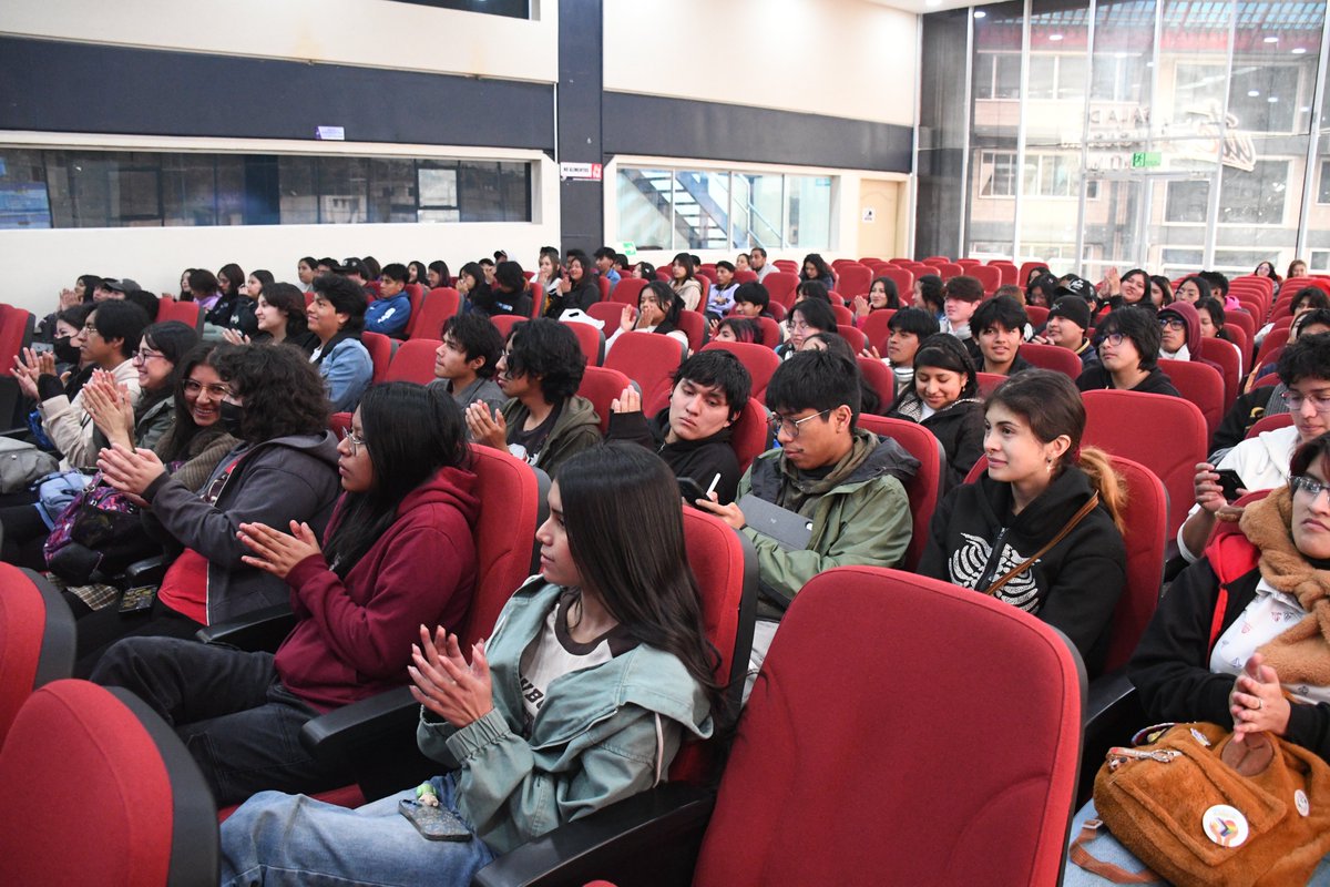 utcCotopaxi's tweet image. ✅ Con la participación de nuestros estudiantes y una ponencia de alto nivel, el evento PIXEL FEST se desarrolló con éxito en nuestra universidad 🎓🎨
Este espacio reunió ciencia, creatividad y técnica para fortalecer la formación en animación digital.

#PixelFest #SoyUTC🖥️🧠🎬