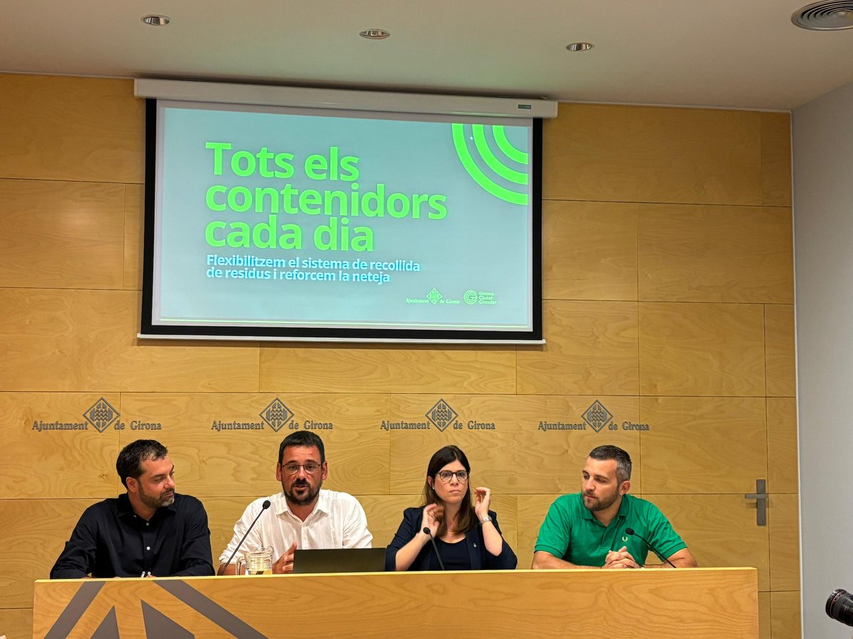 Avui hem presentat una modificació del contracte de neteja que permetrà, a partir de principis de 2026, instal·lar contenidors per a cada fracció i que aquests es puguin obrir cada dia, sense limitació horària, fent ús de la targeta, entre d'altres millores.