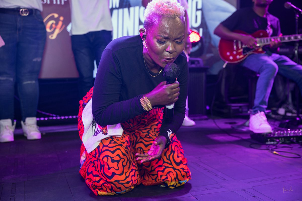This song ?
This posture?

It was an instruction 🔥🔥🔥🔥🔥
….
….
….
….

To be continued ………..

#HolySpirit #God #fire #worship #Jesus #minister