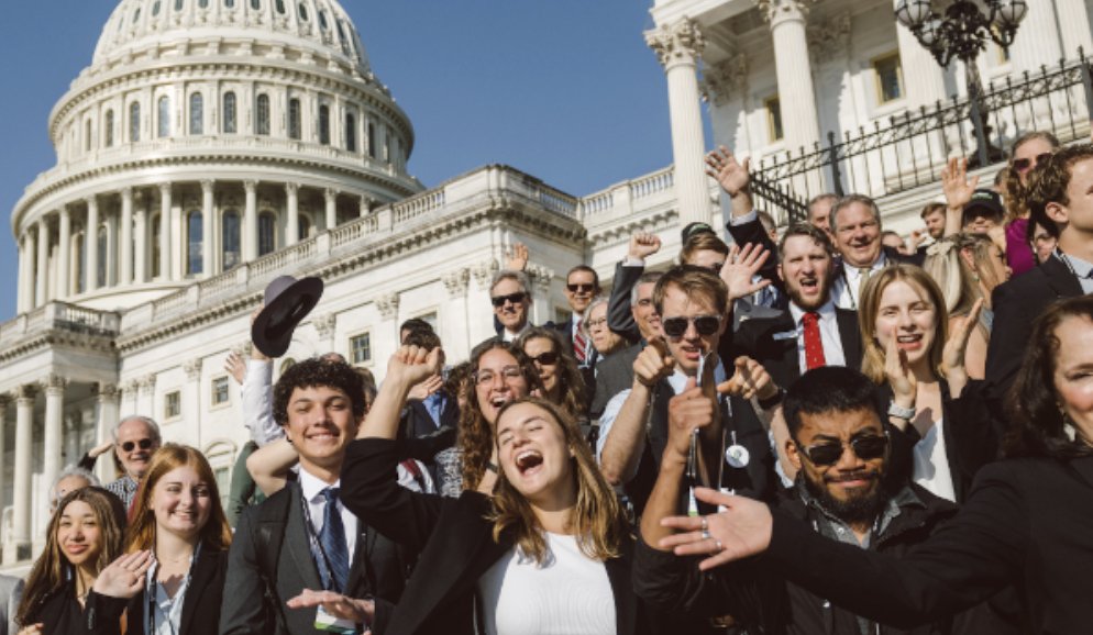 DemCastUSA's tweet image. TODAY!
Citizens’ Climate Lobby volunteers from across the country will head to Capitol Hill for their annual Lobby Day to push for strong climate and clean energy legislation.
Call Congress NOW at 202-224-3121 and tell them: "We stand with climate advocates."
