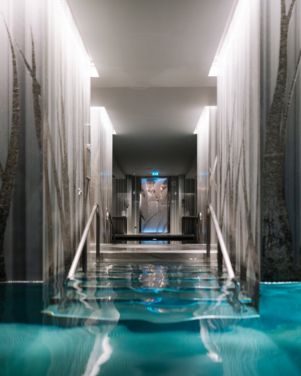 FSTowerBridge's tweet image. Where history, modernity, and luxury all cross paths ✨ 

As seen through the lens of @/bradenstanley. 

#fstowerbridge #fourseasons #historiclondon #cityoflondon #luxurylondon