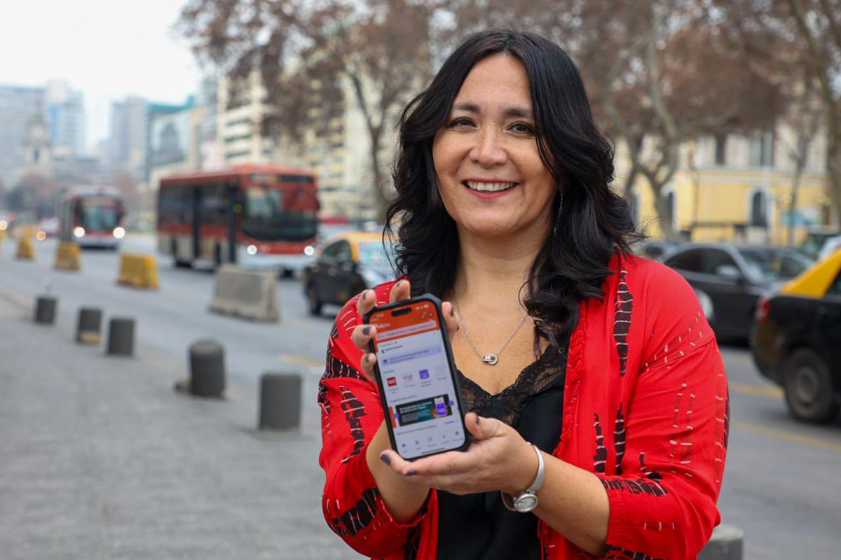 MTTChile's tweet image. Sumamos nuevas tecnologías para el transporte público 📲
El ministro Juan Carlos Muñoz, junto con @DTPMet y @BancoEstado, presentan la nueva app de la entidad bancaria RutPay.
🚍Entre sus funciones, permitirá pagar los viajes de @red_movilidad y acceder al beneficio del DaleQR.