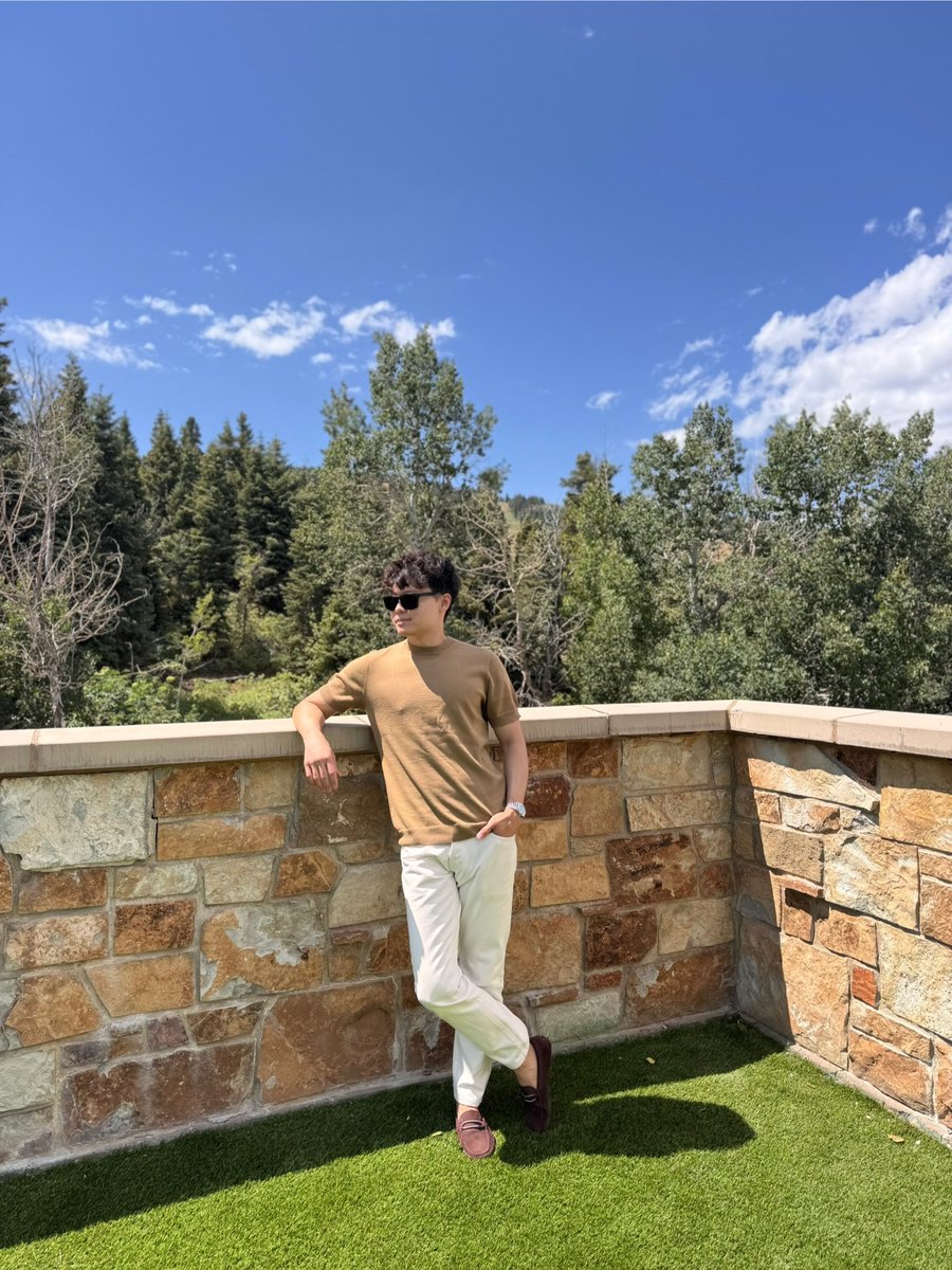 charlesc_eth's tweet image. To be a man of leisure, you must first have Lady Luck by your side β¨
