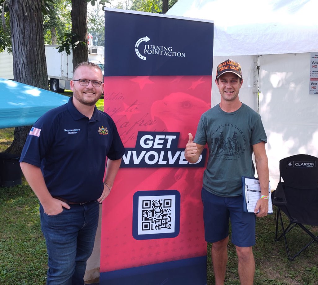 WVersaw7896's tweet image. Another great @TPAction_ trip to Clarion for the County Fair with Chairman Guy Steele and the Republican Committee.
I got to spend some time with Representative Josh Bashline and State Senator Scott Hutchinson while adding +2 new republicans to the voter rolls!
Always great to…