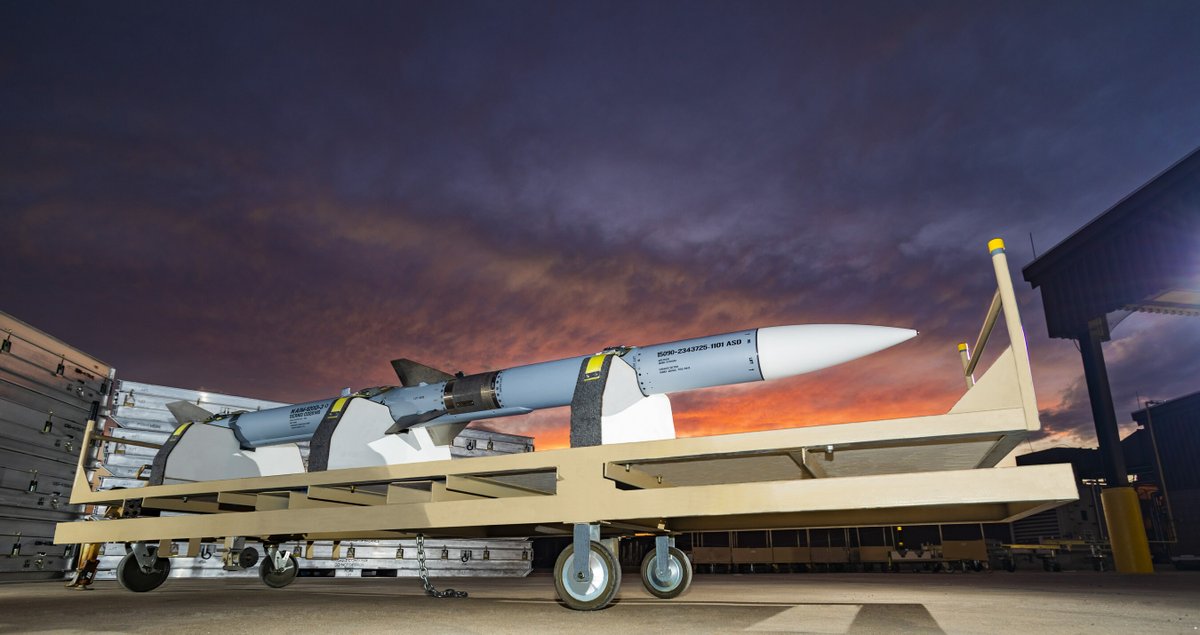 ColbyBadhwar's tweet image. In Q2 Earnings Presentation, Raytheon announces a "significantly increase output on GEM-T, Coyote, and AMRAAM this year".
Last year GEM-T production stood at 240/y, moving to 420/y by 2027. Unclear if that increase is inclusive of COMLOG in Germany.
Coyote production capacity…