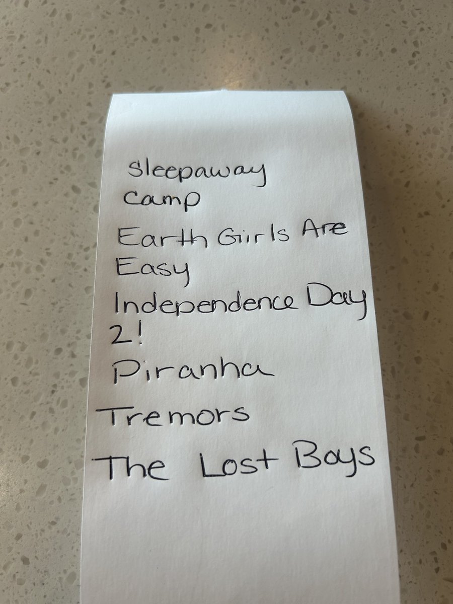 ashleybee89's tweet image. A list of movies that I want to watch before the end of Summer. Add something to my list! βοΈπ’πποΈπ₯₯πͺ