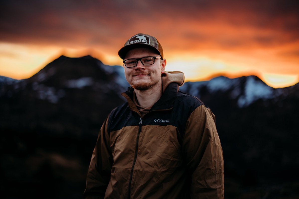 KrisLuckPhoto's tweet image. Good morning to all my new followers 👋🏻
I’m Kris Luckenbach and I’m a nature/wildlife photographer from Kodiak, Alaska. I hope you like that kinda stuff 😊