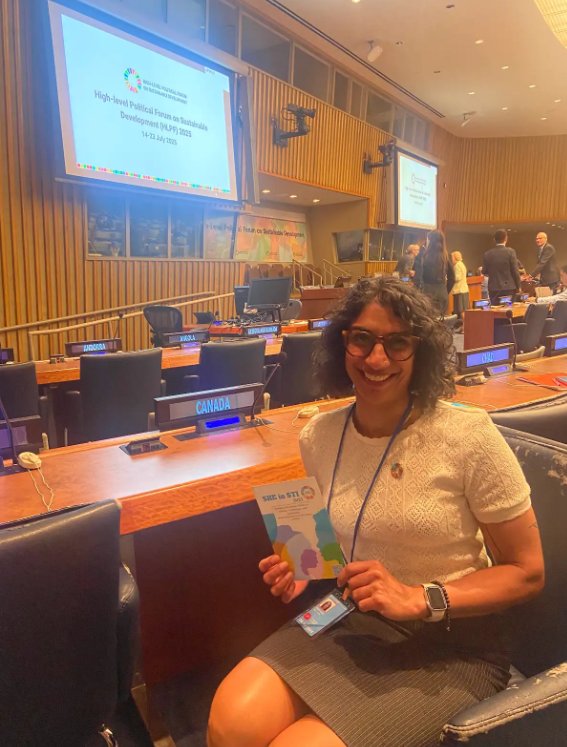 Campaign 2000 tweet media