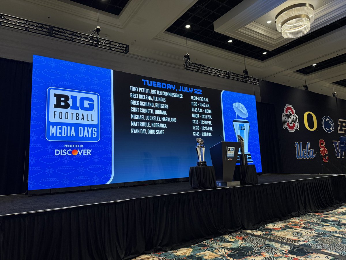 ChaseMatteson's tweet image. 📍 Mandalay Bay
🏈 Big Ten Media Days
Media days are here! Matt Rhule talks for the #Huskers at 2:30 P.M. on the main stage.
(@1011_News, @kevinsjuts)