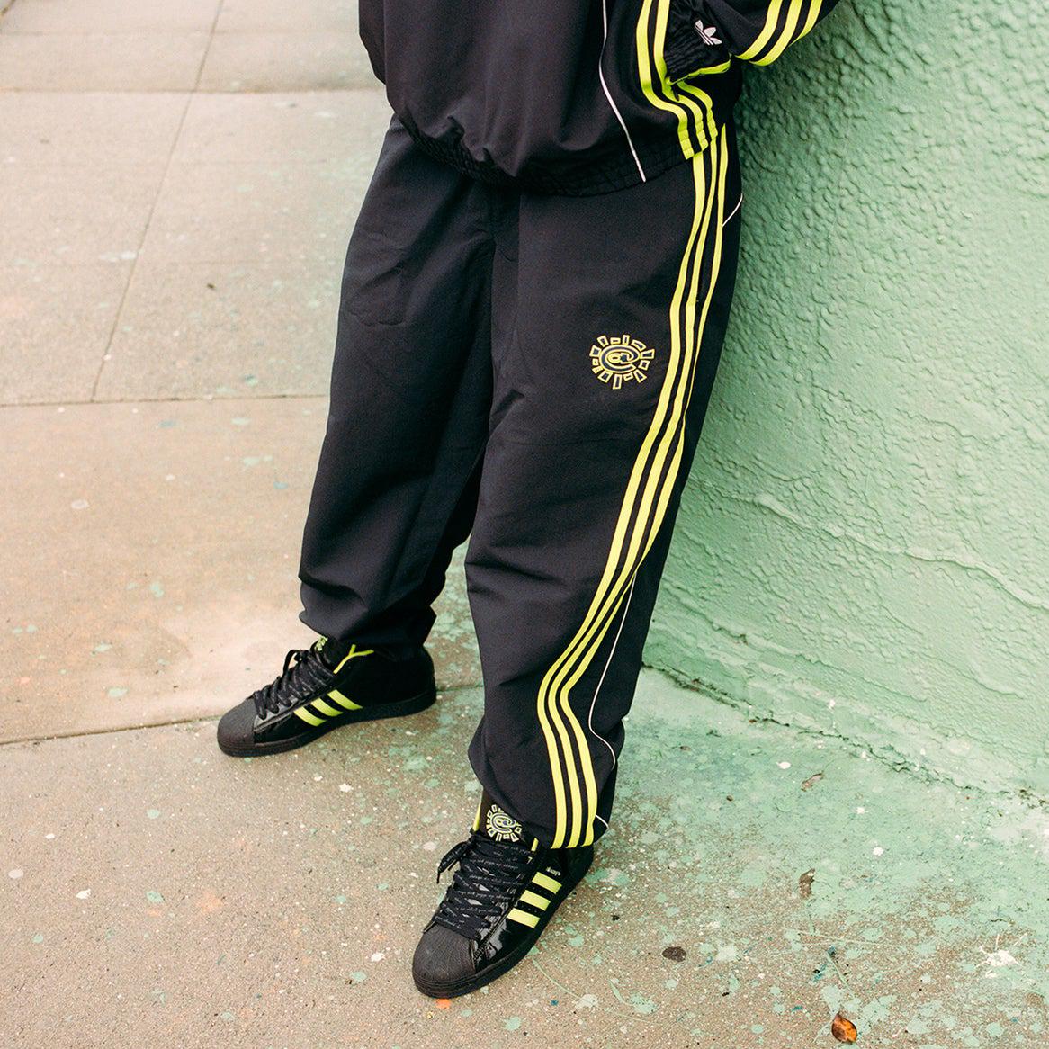 plugcorrect's tweet image. ADIDAS ALWAYS TRACKPANTS
Size: M-XL 
Price: N60,000