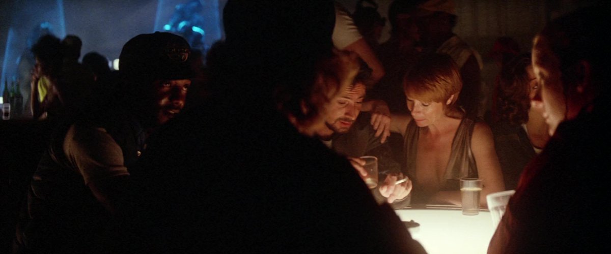CIGARETTEMOVIES's tweet image. Outland (1981) - 0:43:50
Dir. Peter Hyams
Runtime 112 minutes
🚬 x 35, or one cigarette every 3.2 minutes
⚠️ REAL SMOKER MOVIE ⚠️
howmanycigarettes.com/outland/