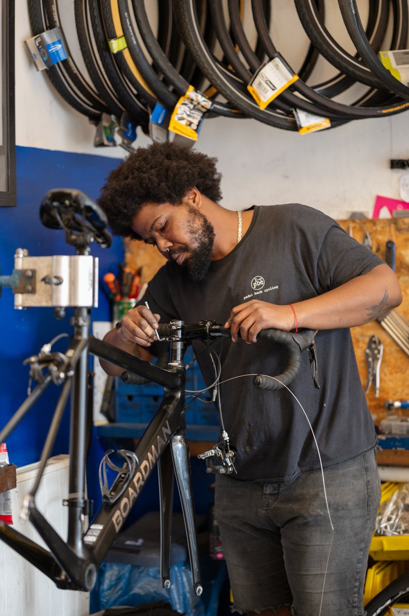 earlscourtdevco's tweet photo. 🚲 Happy #CycleToWorkDay!
Swing by @PedalBackBikes on Lillie Road for top bike repairs, gear & more. Get rolling the right way.
#PedalBackCycling #LillieRoad #LondonCycling #BikeCommute #EarlsCourt #DiscoverWonder https://t.co/9ICPgI8ZJA