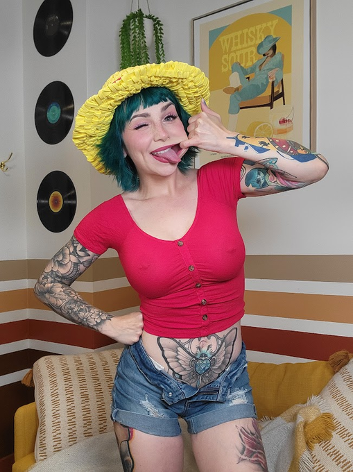 Watch nico robin 🖤's leaked NSFW photo on TwXstars