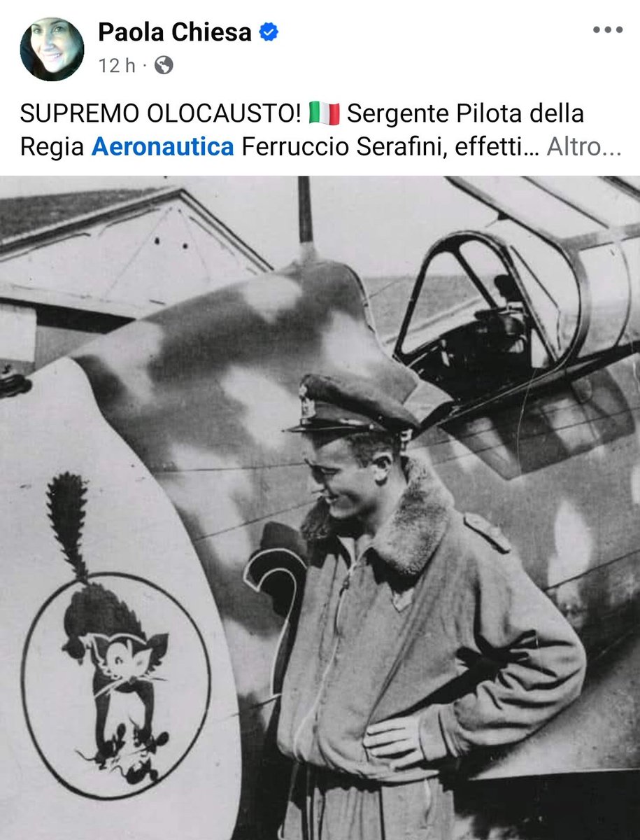 AlekosPrete's tweet image. Una deputata della Repubblica, capogruppo in Commissione Difesa, scrive “supremo olocausto” per celebrare un caduto del ’43. Era il linguaggio con cui il regime esaltava la morte in guerra. Oggi dovrebbe farci rabbrividire, non raccogliere like.
Eppure, rieccoci qui. #matrice