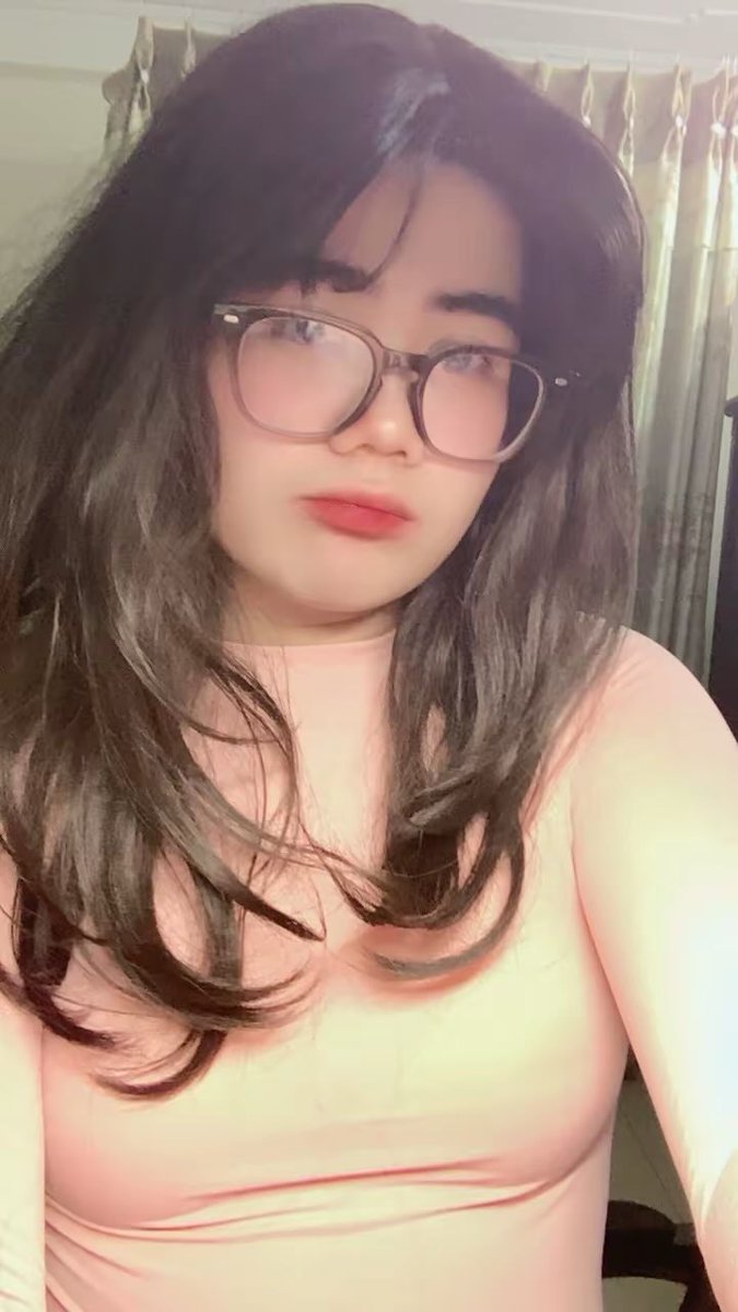 LTint16's tweet photo. I am back! #femboy #cd #crossdresser #Vietnam #sissy #trap https://t.co/xTb4tdHeQv