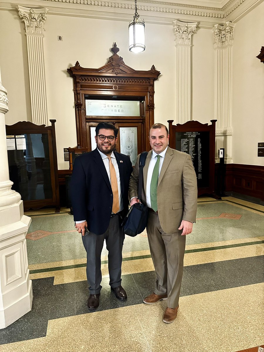 jmayvilletx's tweet image. Back like the lege never left. Happy special everybody! #txlege
@SamsonSheetz @TexasAFP