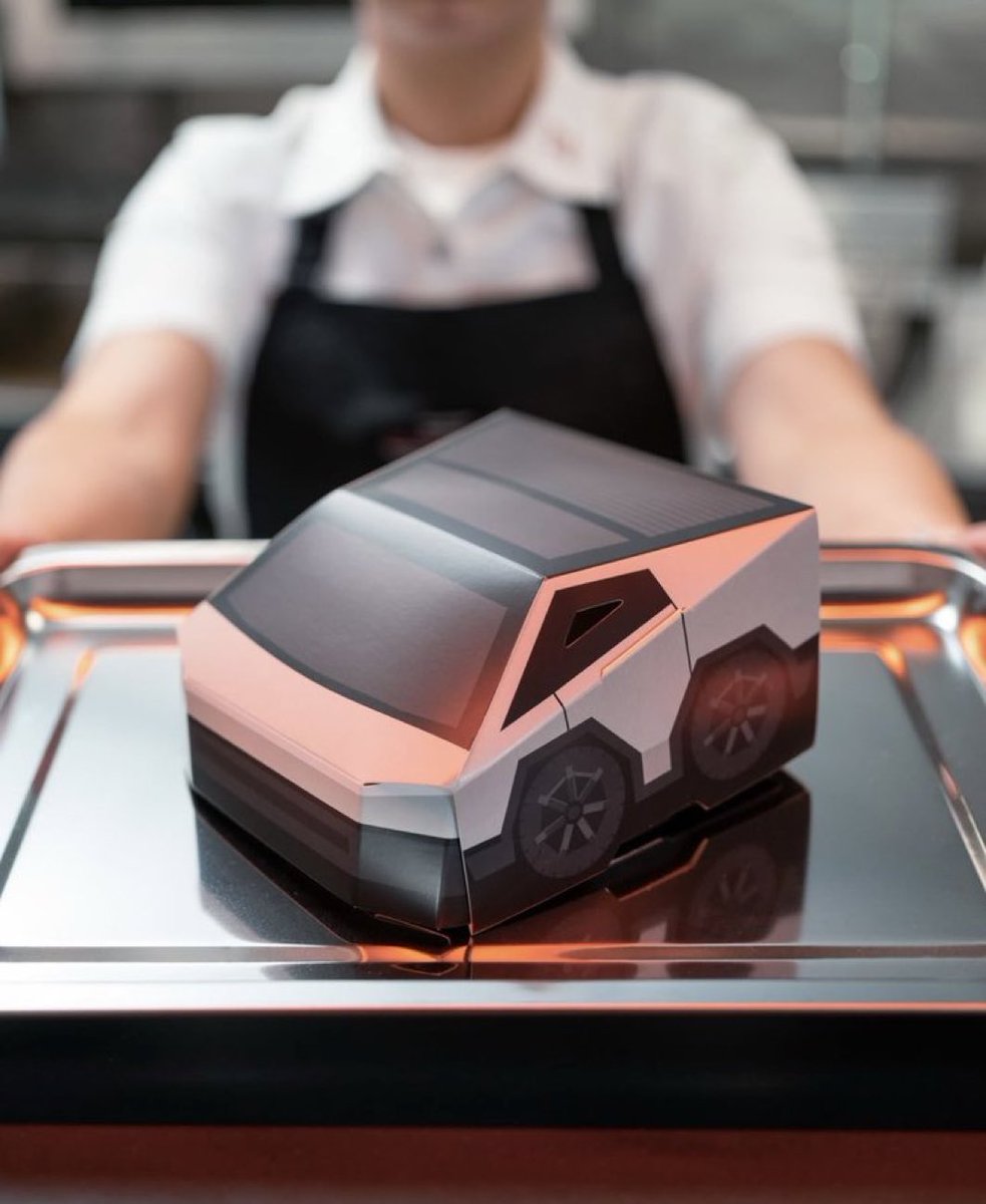 BrianRoemmele's tweet image. The Tesla Diner is in a single day—iconic.
From the optimistic future architecture to the small detail of the food packaging—like this burger box.
It is plausible to imagine Tesla Diners as destinations not just a charger and food—but as a place to be.
We crave unique spaces.