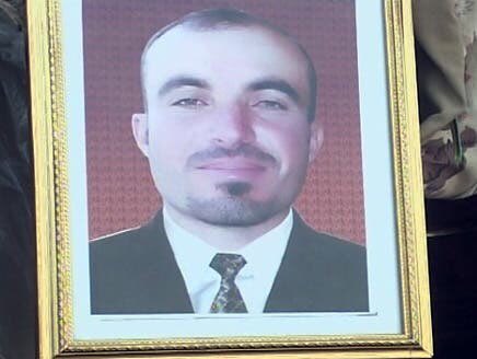 Karrar24_'s tweet image. تزامناً مع انطلاق مواكب أهالي البصرة باتجاه كربلاء المقدسة سيرًا على الاقدام نستذكر
الشهيد البطل الملازم نزهان الجبوري أبن قضاء الحويجة الذي ضحى بدمة من أجل اخوته الشيعة بعدما قام بأحتضان إرهابي حاول تفجير نفسه على زوار الإمام الحسين في قضاء البطحاء سنة 2012