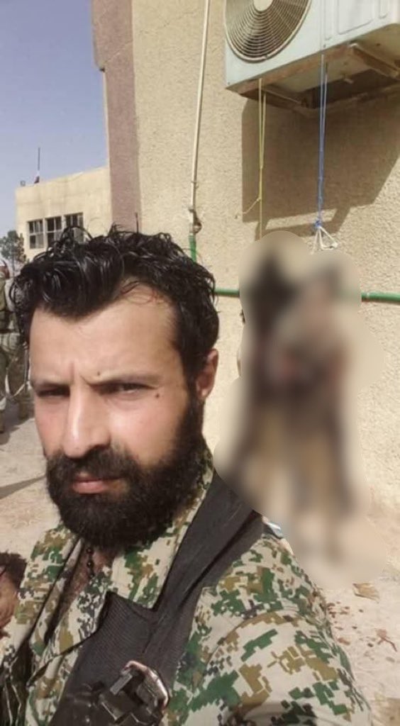 iyadalmugarabi's tweet image. #Suwayda
One of Bashar al-Assad's thugs, photos of him posing next to the corpses of Syrians he had cut up and hung in Deir ez-Zor went viral years ago.
Today, he was killed in Sweida. He was a member of Hikmat al-Hijri's militias.