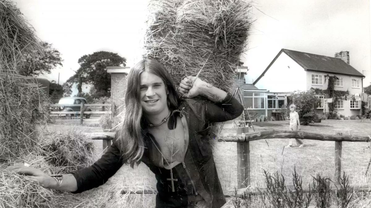 Rest easy sweet Prince, thanks for helping construct the foundation of Heavy Metal and being it's muse. 
An awesome human and a real life superhero.
Can't do much but blast some Sabbath and shed some tears.
(My favorite Ozzy Picture)