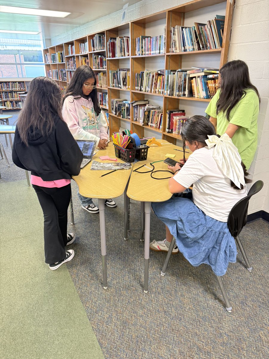 JaneLongFutures's tweet photo. 🚨 BREAKING NEWS from Bridge Camp! 
Our future medical engineers at @JaneLongFutures tackled a virus outbreak in Houston by designing medical robots that deliver life-saving supplies to hard-to-reach areas! 💡🤖
#RxforExcellence #BridgeCamp #STEMinAction #JLAInnovates https://t.co/5lFWMxitHv