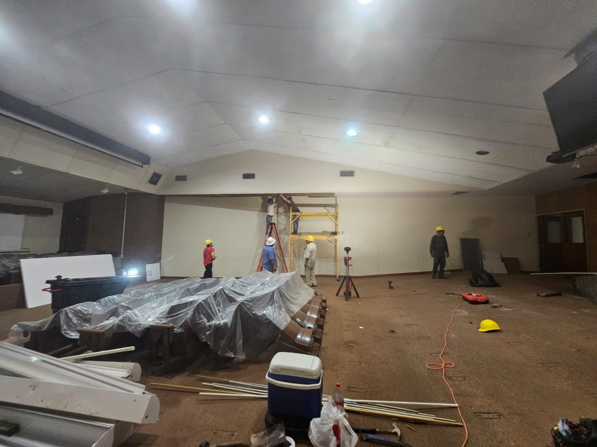 Comienza el proyecto de rehabilitación del Auditorio del Departamento de Ingeniería Civil y Agrimensura del Recinto Universitario de Mayagüez.