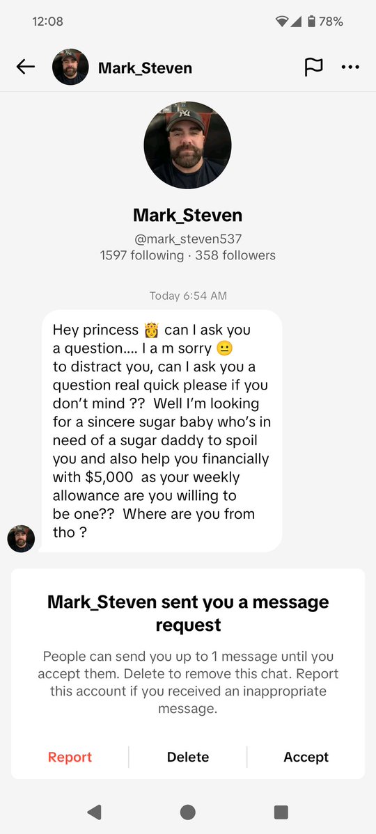 beththedork's tweet image. OMG guys, this looks legit. Should I message him?? 😳