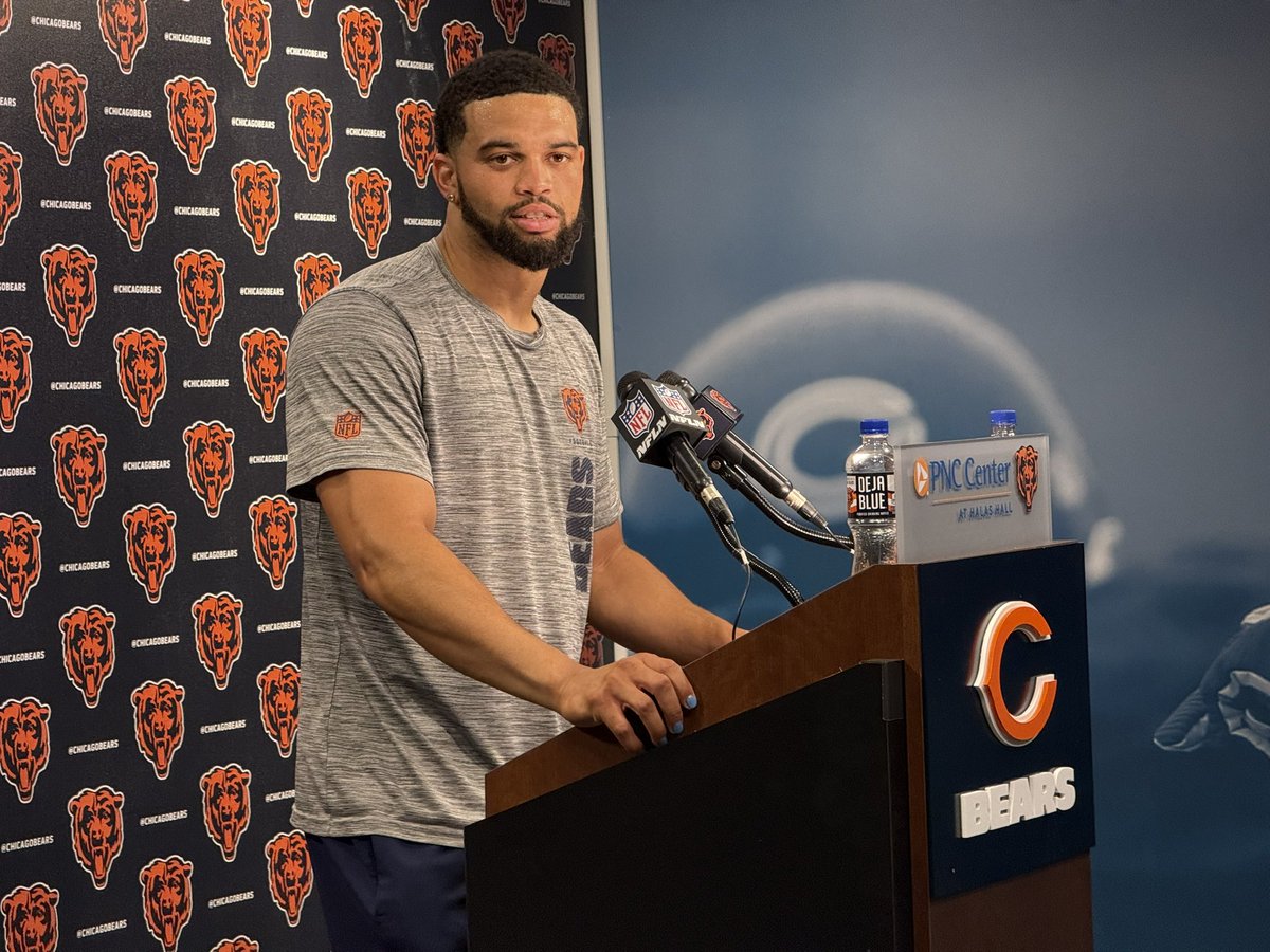 AdamHoge's tweet image. Caleb Williams’ personal goals this season:
▪️Be the first 4,000-yard passer in #Bears history
▪️Complete 70% of his passes