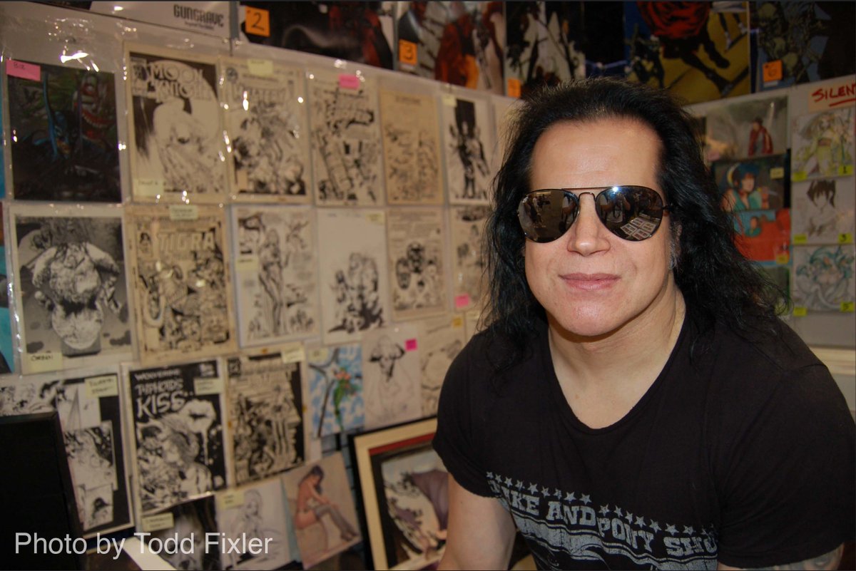 ThisDayInDanzig's tweet image. 2009. Glenn Danzig at San Diego Comic-Con, San Diego, CA. 📸: Todd Fixler