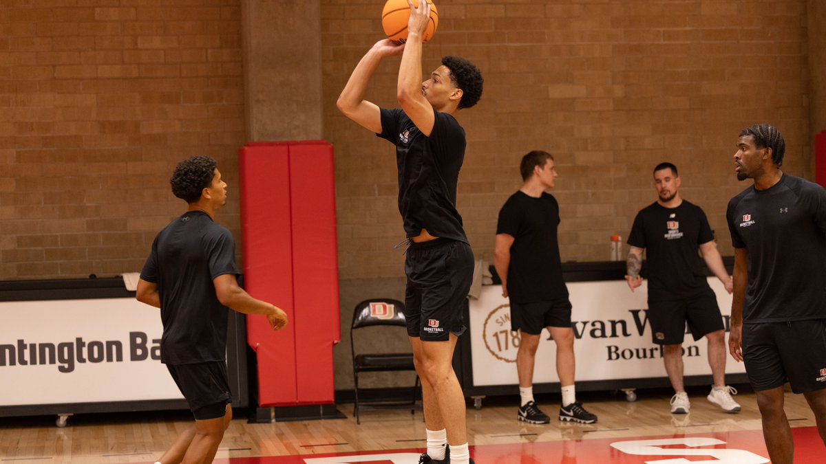 DU_MensHoops's tweet image. Back to work at our home in Hamilton.
#GoPios