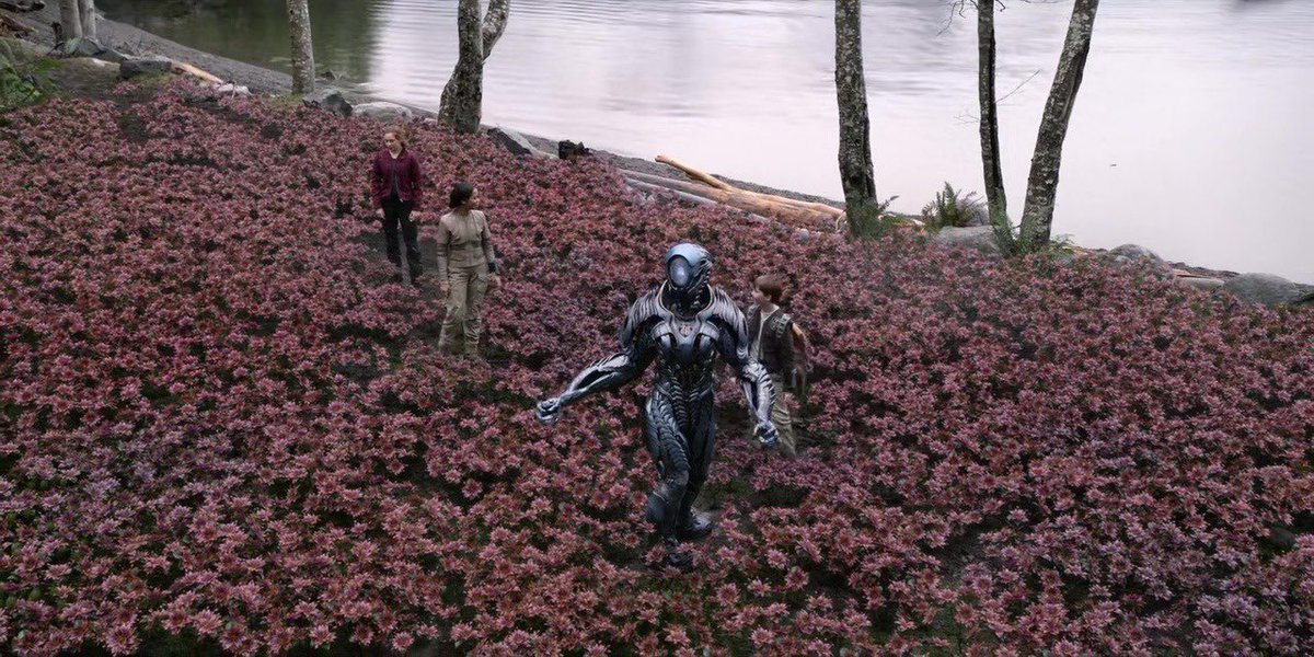shdowzels's tweet image. all this talk of a mass effect show yesterday made me think of the 2018-2021 reboot of lost in space and how it was everything i could want in a sci fi show and more π₯Ί
seriously, go watch it. itβs AMAZING.
