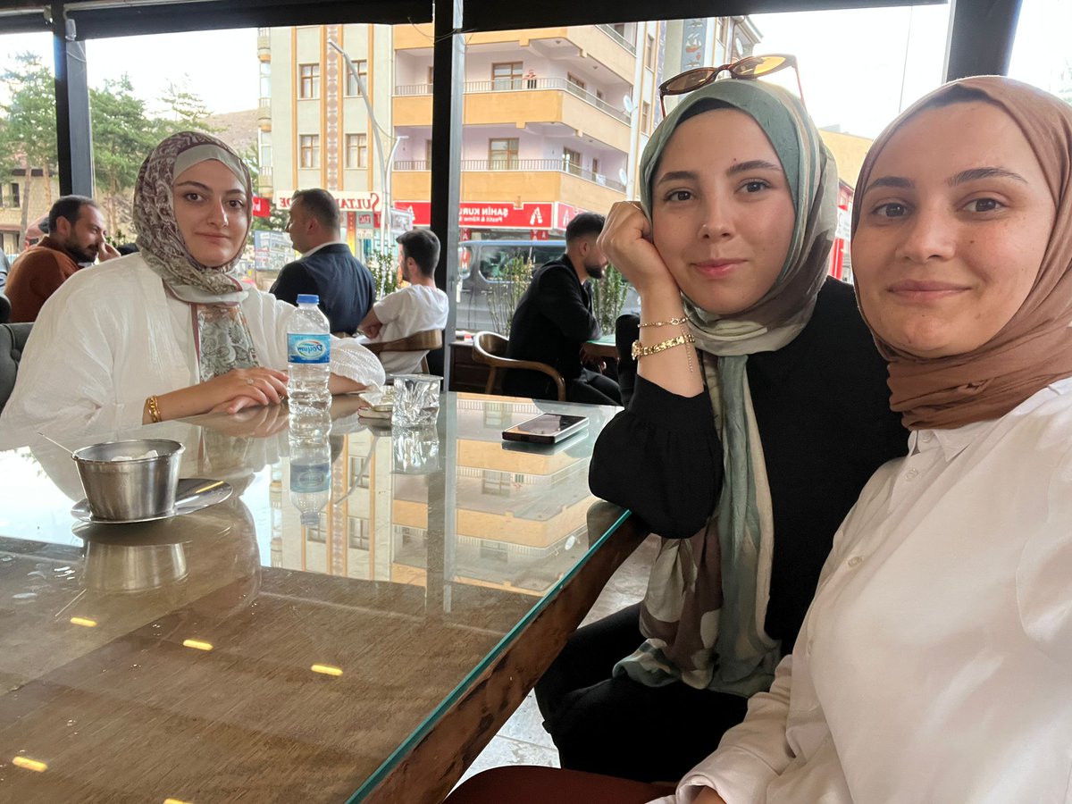 ebruukaymakk's tweet photo. en bi sevdiklerim 💘💘 https://t.co/4fmlb30S2e