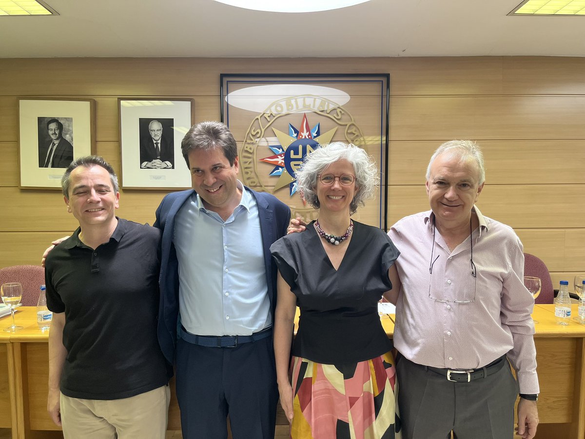 Centro de Estudios de Partidos Políticos - UNED (@ceppuned) on Twitter photo Hoy ha realizado su ejercicio para catedrática de universidad nuestra directora, María Salvador Martínez.
De parte de todo el equipo del <a href="/CEPPUNED/">Centro de Estudios de Partidos Políticos - UNED</a>: ¡Felicidades, María!
👏🏻💐 Hoy ha realizado su ejercicio para catedrática de universidad nuestra directora, María Salvador Martínez.
De parte de todo el equipo del <a href="/CEPPUNED/">Centro de Estudios de Partidos Políticos - UNED</a>: ¡Felicidades, María!
👏🏻💐
