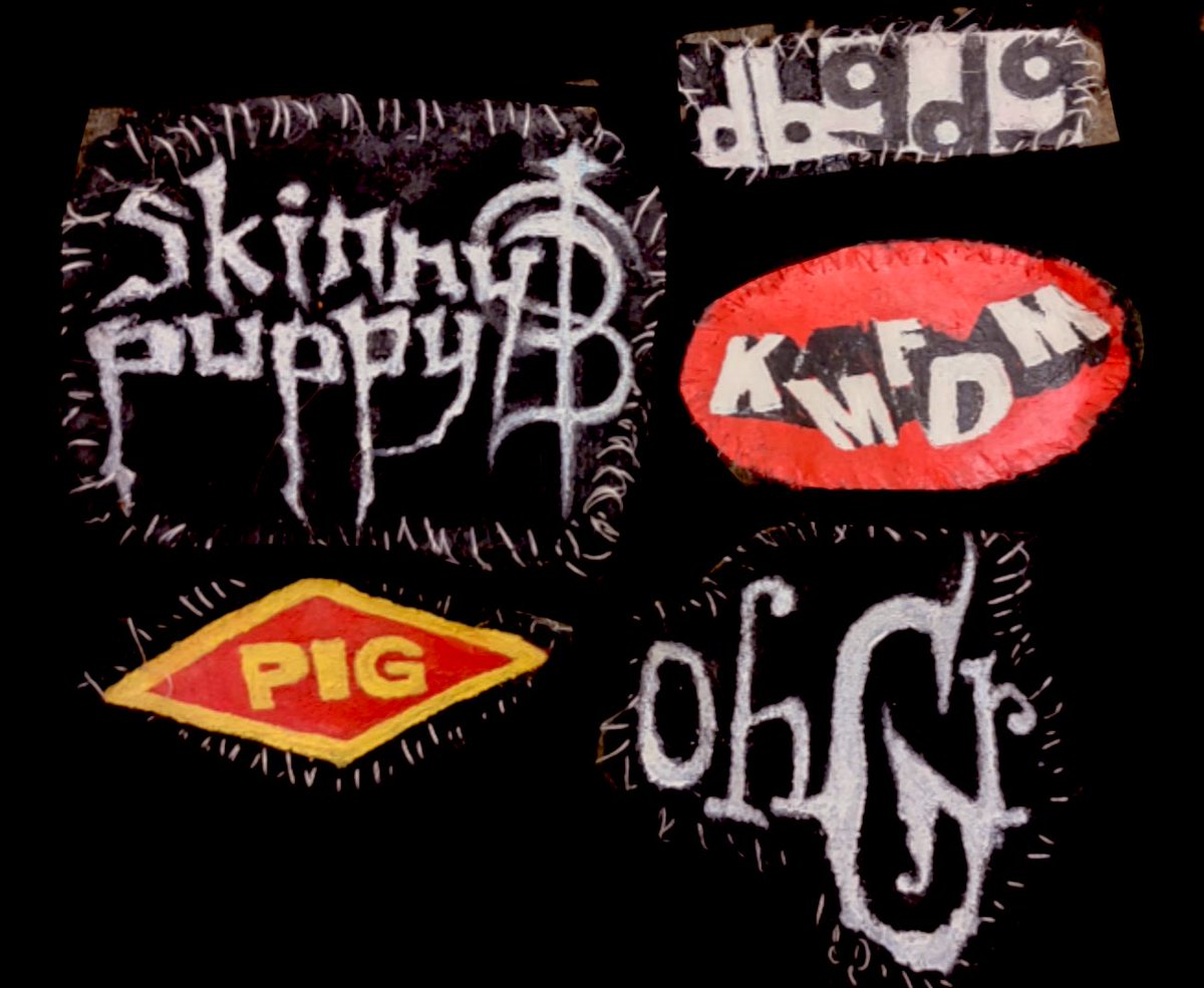 parkingl_t's tweet image. "If you ever could, could you post the things you’ve sewn? I’m interested" -> its just interest crap, (I’ve made many other things) & i’m by no means a professional. these are the least disgusting images i have. +I paint them myself romandirge.straw.page