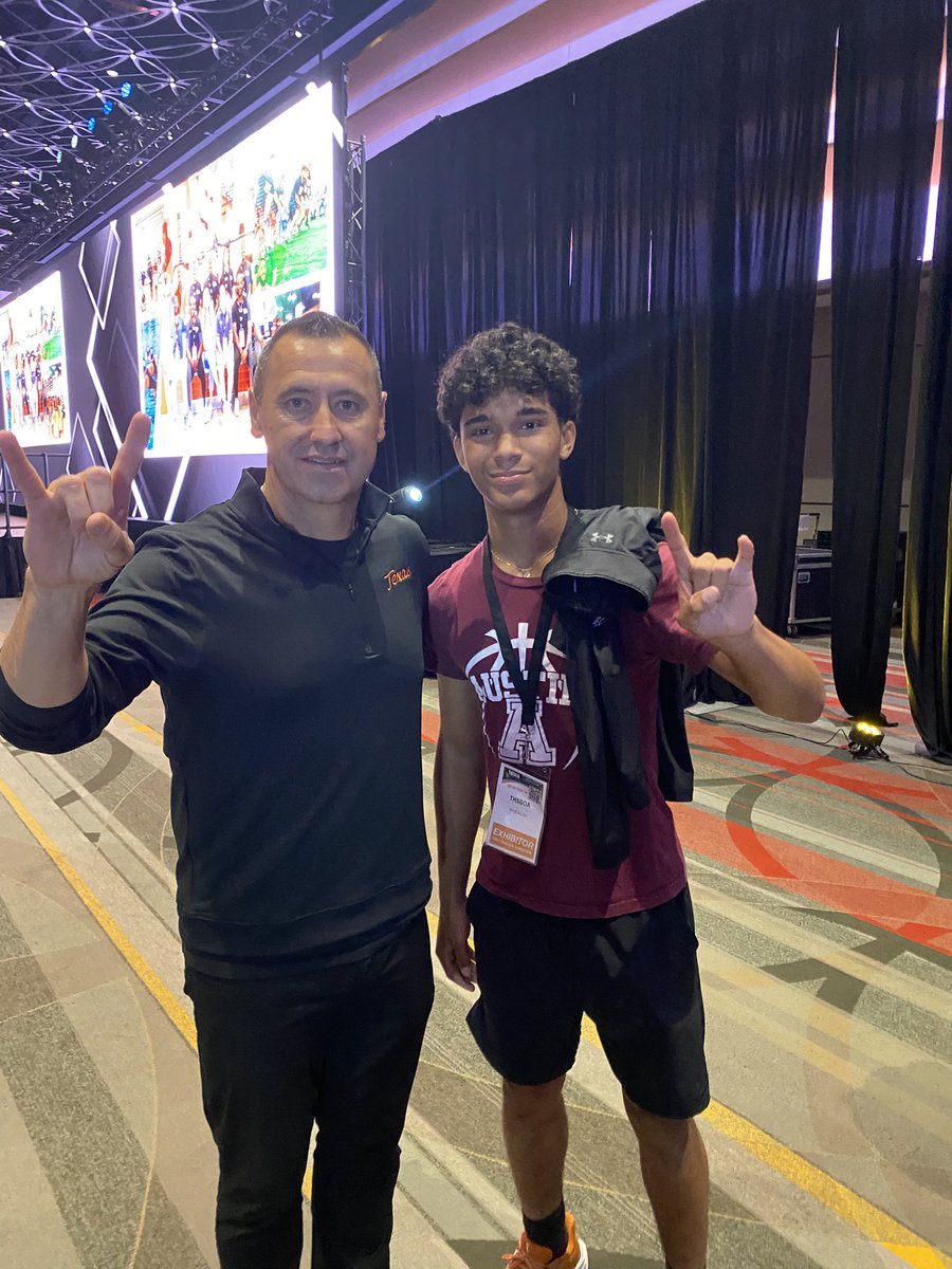 Kyle Allen (@kyle57836399141) on Twitter photo Had a great time at the <a href="/THSCAcoaches/">THSCA</a> Coaching event in #SanAntonio Tx. Im grateful i had the opportunity to go and enjoyed seeing <a href="/PCnowisthetime/">Performance Course</a> Perform the #Demo’s they had prepared💪🏽 Proud to meet <a href="/CoachSark/">Steve Sarkisian</a> Hoping to get to texas one day🔥 #Hookem Had a great time at the <a href="/THSCAcoaches/">THSCA</a> Coaching event in #SanAntonio Tx. Im grateful i had the opportunity to go and enjoyed seeing <a href="/PCnowisthetime/">Performance Course</a> Perform the #Demo’s they had prepared💪🏽 Proud to meet <a href="/CoachSark/">Steve Sarkisian</a> Hoping to get to texas one day🔥 #Hookem