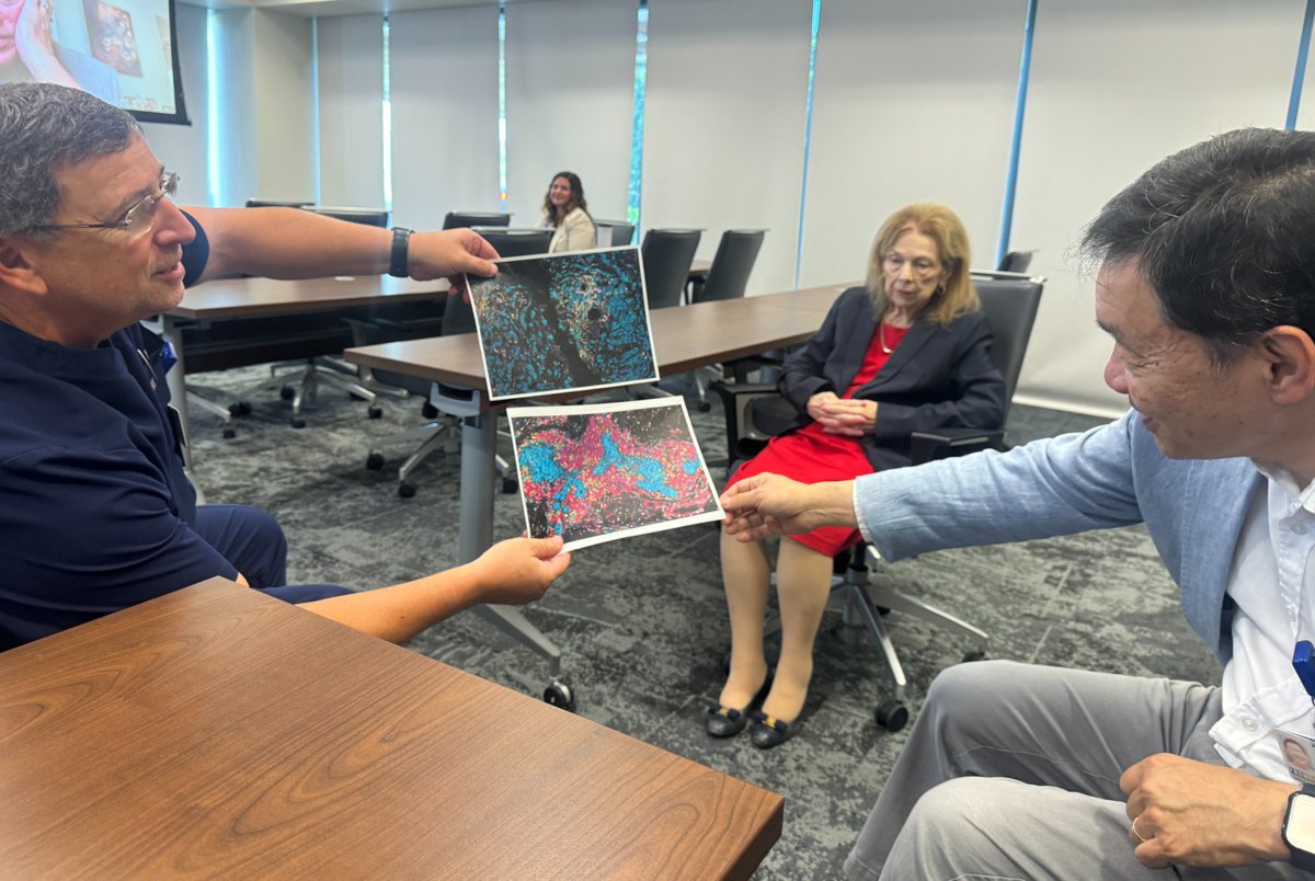 PatrickHwuMD's tweet image. Great spending time with our @MoffittNews Breast Oncology team during my latest listening tour. Their dedication to advancing care, driving research and leading clinical trials is impressive, and together we are working towards a goal to cut Florida’s #BreastCancer death rate in…