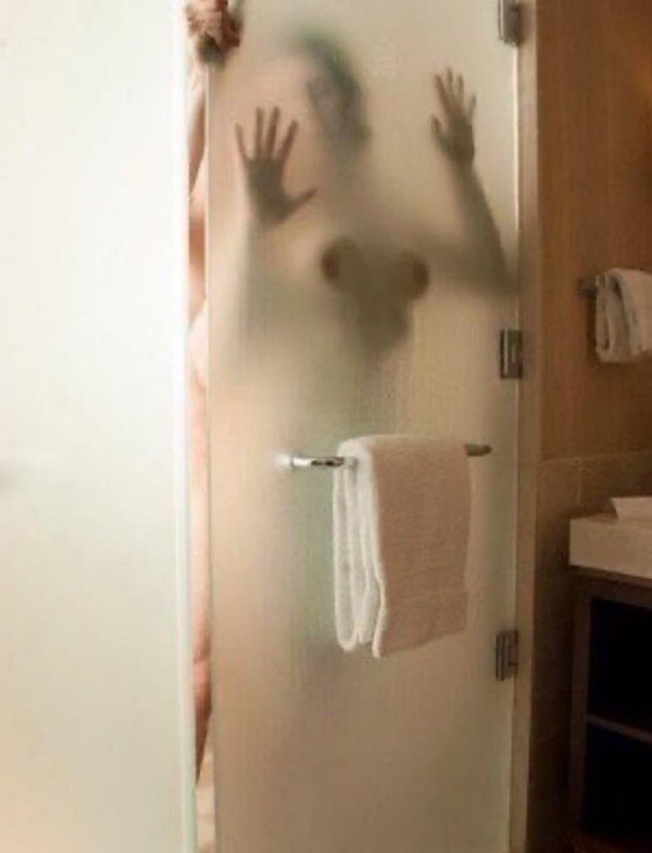 Celesti_que's tweet image. Mood