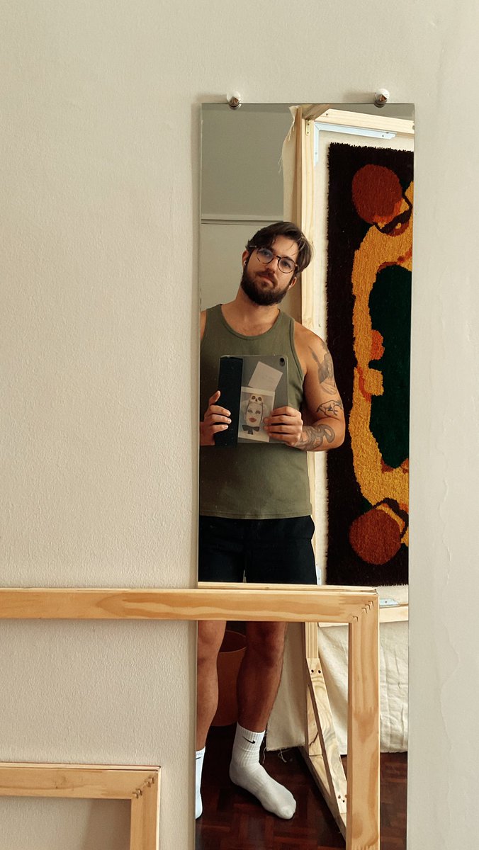 renan_estivan's tweet image. iPad selfie