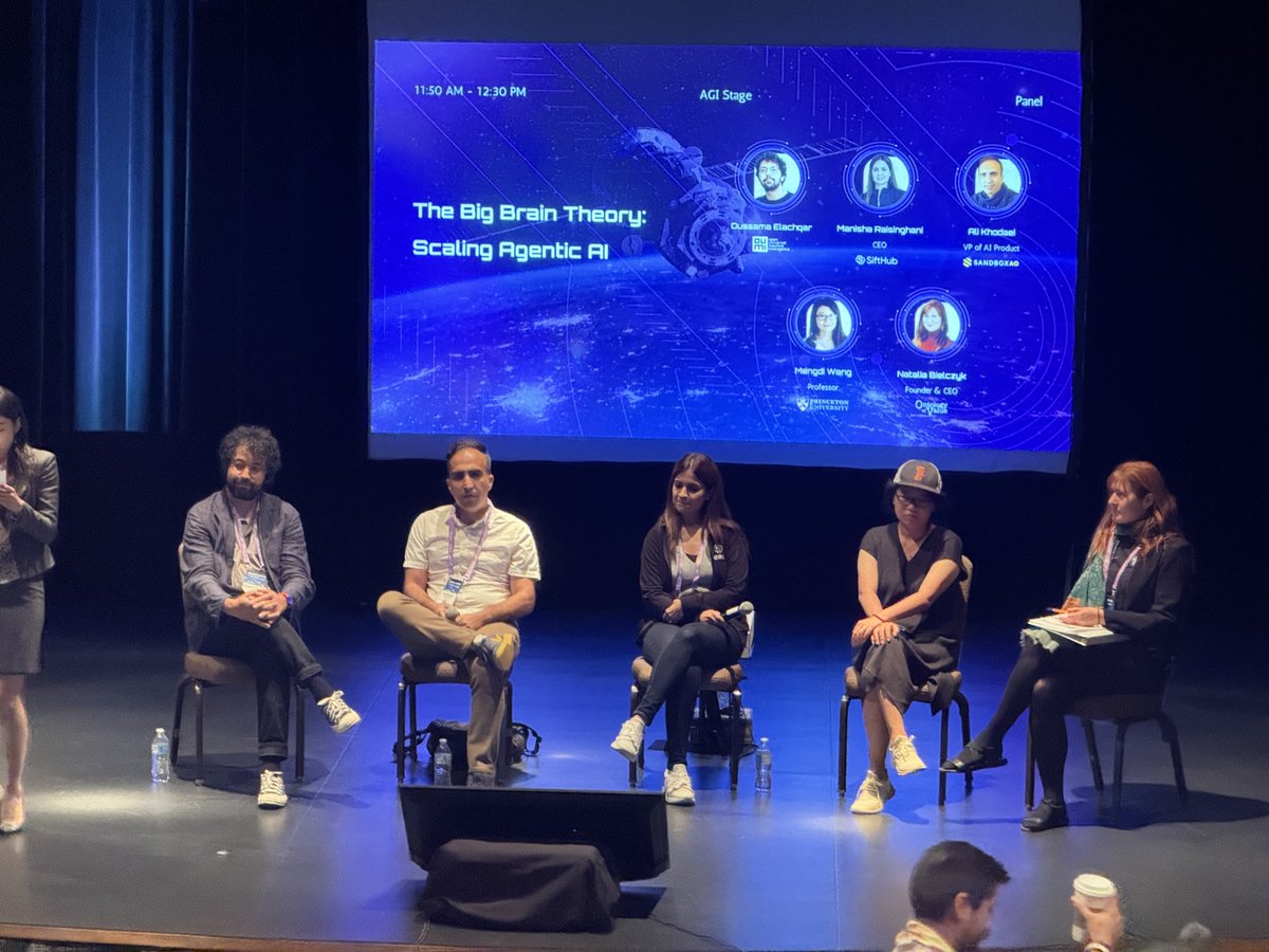 SandboxAQ's tweet image. @SandboxAQ, which showed up strong at GENAI WEEK 2025 in Silicon Valley.
On the AGI Stage, Ali Khodaei, SandboxAQ's VP of AI product, was joined by leaders from @Princeton , SitHub, Odyssey, and Reality Defender for “The Big Brain Theory: Scaling Agentic AI”, a conversation on…