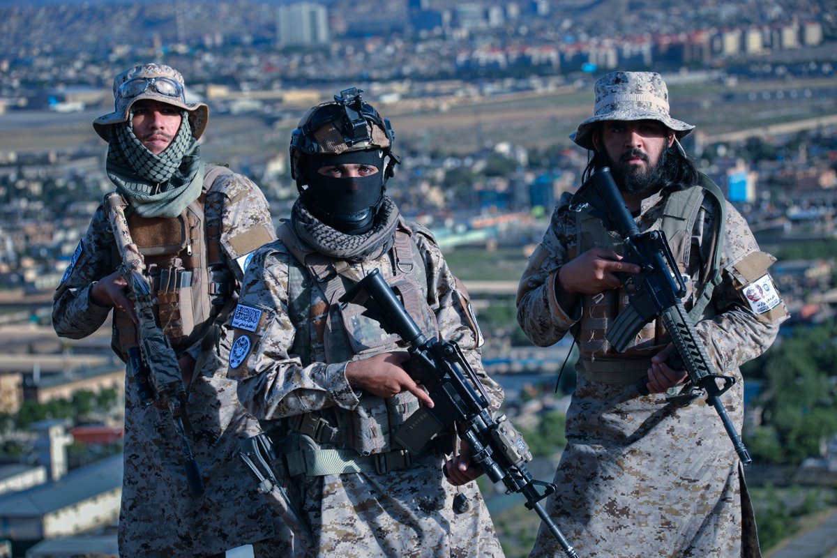 AfghanistanCnpa's tweet image. پيام مجاهدین قعطه خاص عملیاتی معینیت مبارزه علیه مواد مخدر وزارت امورداخله:
ما عملی نمودن فرمان عالیقدر امیرالمؤمنین حفظه الله را بالای خویش واجب می دانیم و در بخش مبارزه علیه مواد مخدر آماده به هر نوع مبارزه استیم.