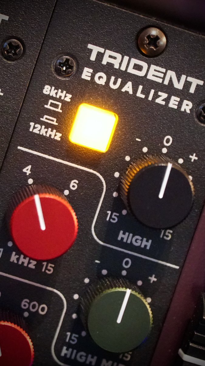 Both the high and low frequency sections of the 80B 500 Series EQ have frequency select switches that introduce a subtle change of emphasis to the affected frequencies by switching the shelving knee

More 80B EQ 🎛️
bit.ly/3VlK50T