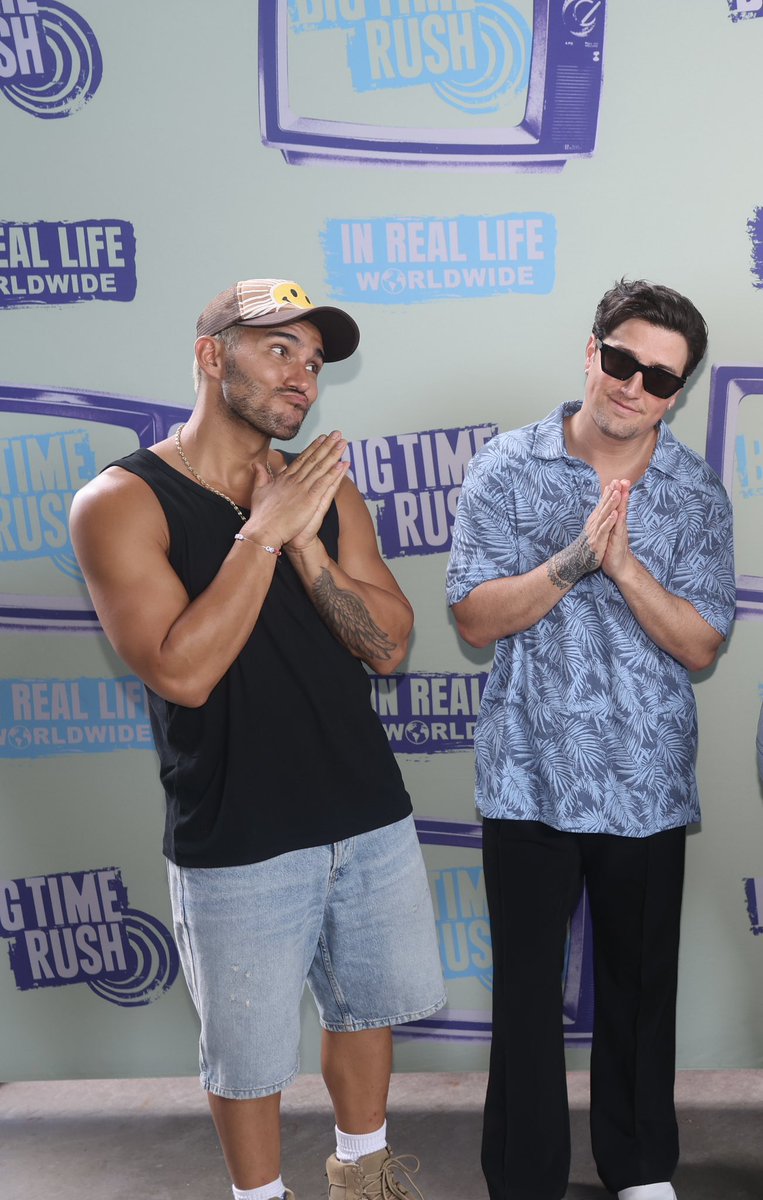 DailyLosLove's tweet photo. For the Cargan girls.. ☺️☺️ https://t.co/mUFIAO37IM