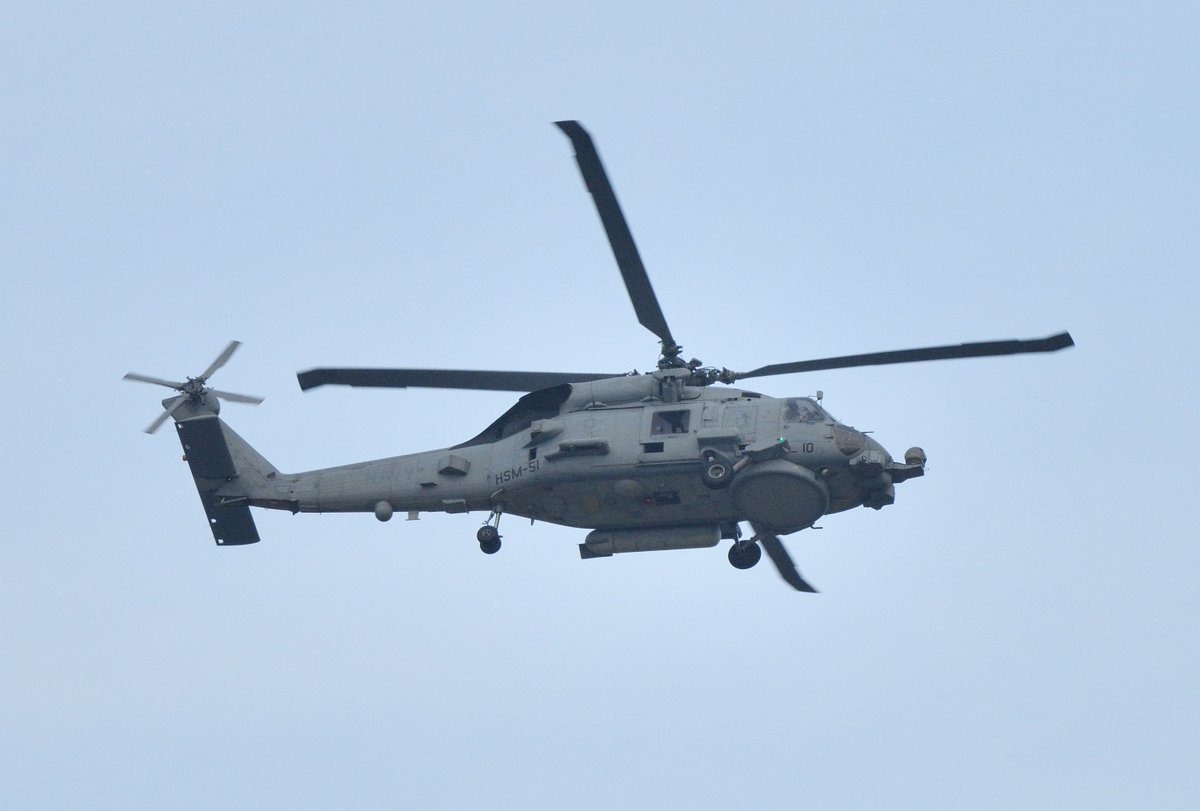 tomcat_alte's tweet photo. 先日の厚木基地です。
タンカー見れたらなぁ~、と思っていたら百里へ・・・。全く見れず💦
P-1・UC-12F・LC-90・MH-60R 等撮影😃
しかし今日は暑かった・・・☀💦
私的にこの気温だと厚木基地へ撮影に行くのは���険かも!?😱
#厚木基地
#P1
#UC12F
#LC90
#MH60R https://t.co/X3ITLfOGjY