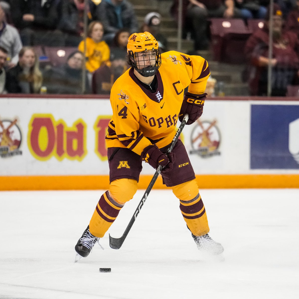 GopherHockey's tweet image. Alumni Ambassadors 🇺🇸
Brock Faber and Jackson LaCombe will be on the ice for select practices and also behind the bench for select games during the WJC Summer Showcase starting this Sunday!
🎟: z.umn.edu/ajsg