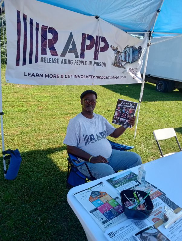 RAPPcampaign's tweet image. It’s a beautiful day🌞! Join us at the Healthy Orange Farmers Market🍊. Visit the RAPP table and meet our Hudson Valley community leader Alton and learn more about our fight for fair pathways home.