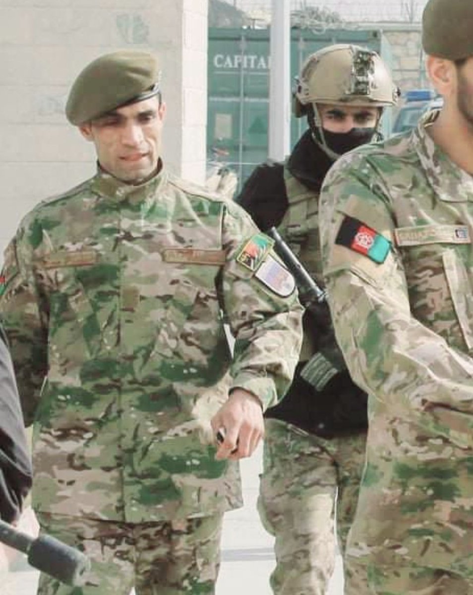 seyedhadikasaei's tweet image. توهین یکی از نظامیان #افغانستان ساکن ایران به روزنامه نگار ایرانی؛ این مزدور از حامیان ترامپ است. #افغانی ها همه تهدید هستند.