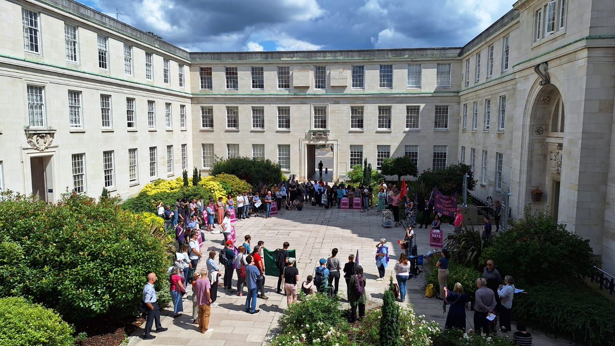UoNUCU's tweet image. 🚨 URGENT UPDATE🚨
Following the latest report on Future Nottingham, we held an emergency meeting with our branch members. During this meeting we:
-Voted overwhelmingly to institute our strike on 24/7
-Voted overwhelmingly to start our ASOS on 24/7