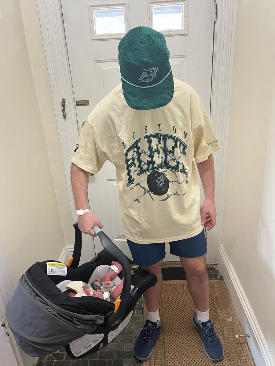 PuckPresence's tweet photo. she doesn’t need to love hockey… but just in case, she will know where I stood from day one.
#FutureFleet #PWHL
@PWHL_Boston
@thepwhlofficial
@fleetdiehards https://t.co/rgEs9i77Ar