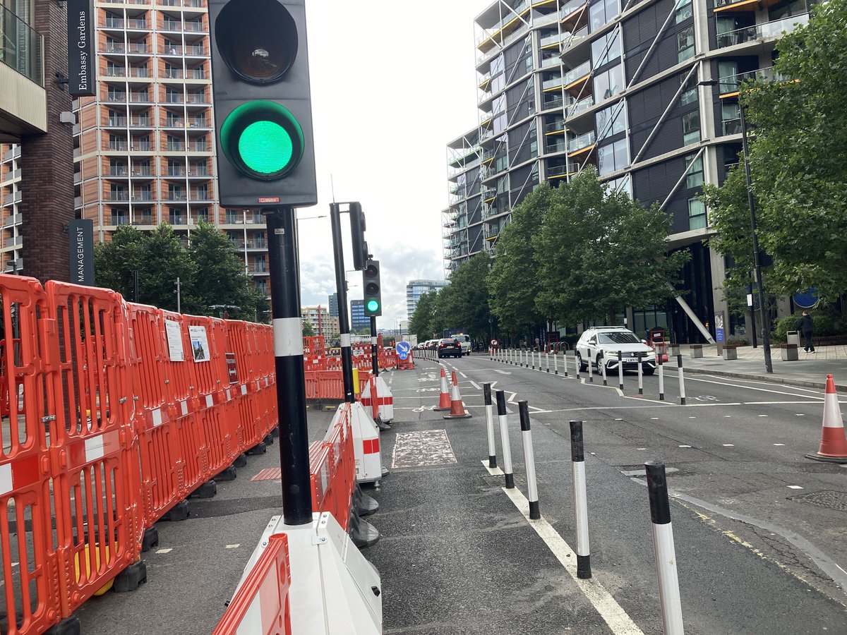 willnorman's tweet image. I’ve just cycled from Vauxhall to Battersea Power Station and am v impressed with @tfl’s new temporary cycle lane protecting cyclists as the construction takes place for the permanent infrastructure.
