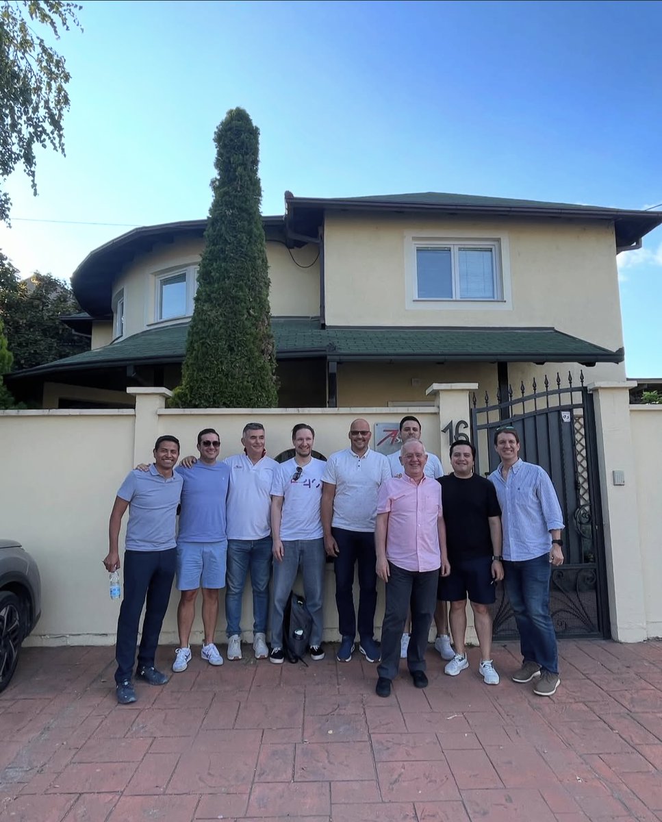 Last week, several associates of the Adizes Institute participated in an intensive 5-day training in Belgrade.

 Dr. Zvezdan shared a comprehensive approach that included theory, real-life examples, practical exercises, and personalized feedback.